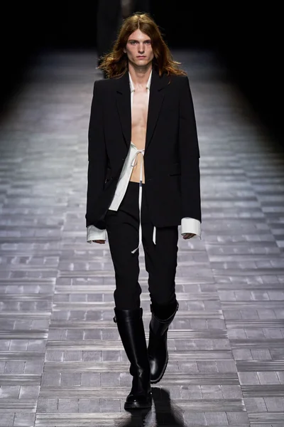 Look 6